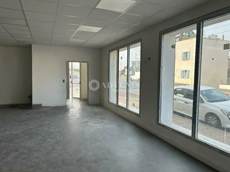 Bureau dans Saint-Pierre-des-Corps à louer - Photo de l’immeuble – Image 2 sur 6