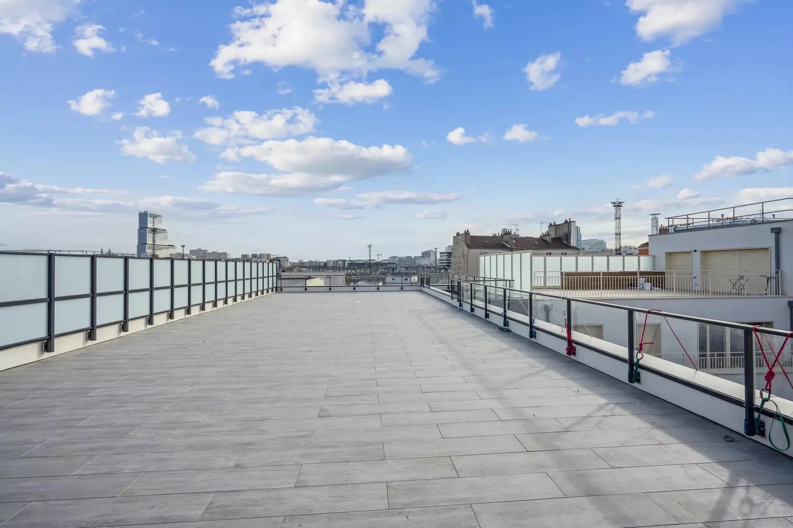 4 Rue Petit, Clichy à louer Photo principale– Image 1 sur 10