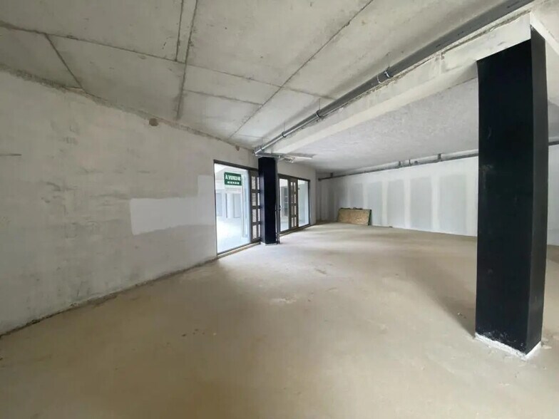 Local commercial dans Bihorel à louer - Photo intérieure – Image 2 sur 4