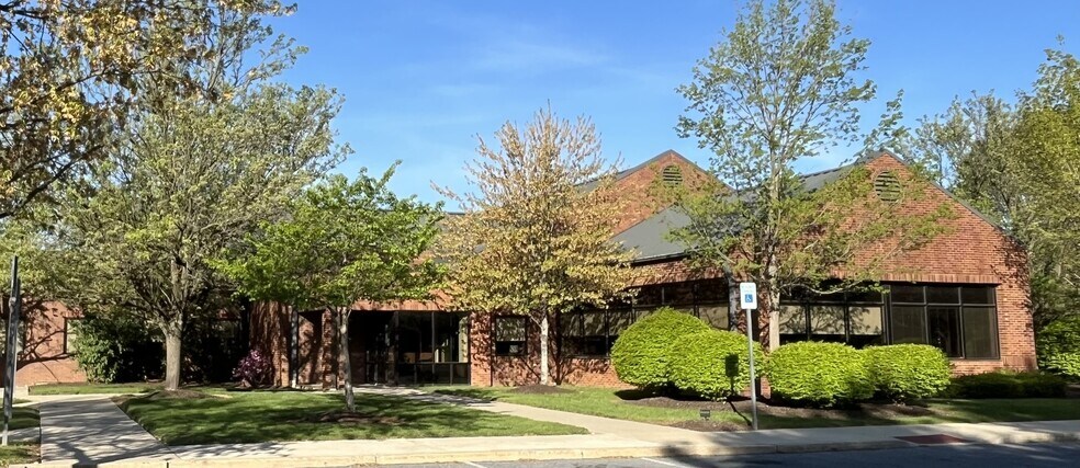 1665 Valley Center Pky, Bethlehem, PA à vendre - Photo de l’immeuble – Image 2 sur 2