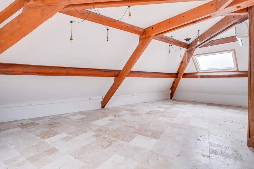 Local commercial dans Mérignac à louer - Photo de l’immeuble – Image 3 sur 8