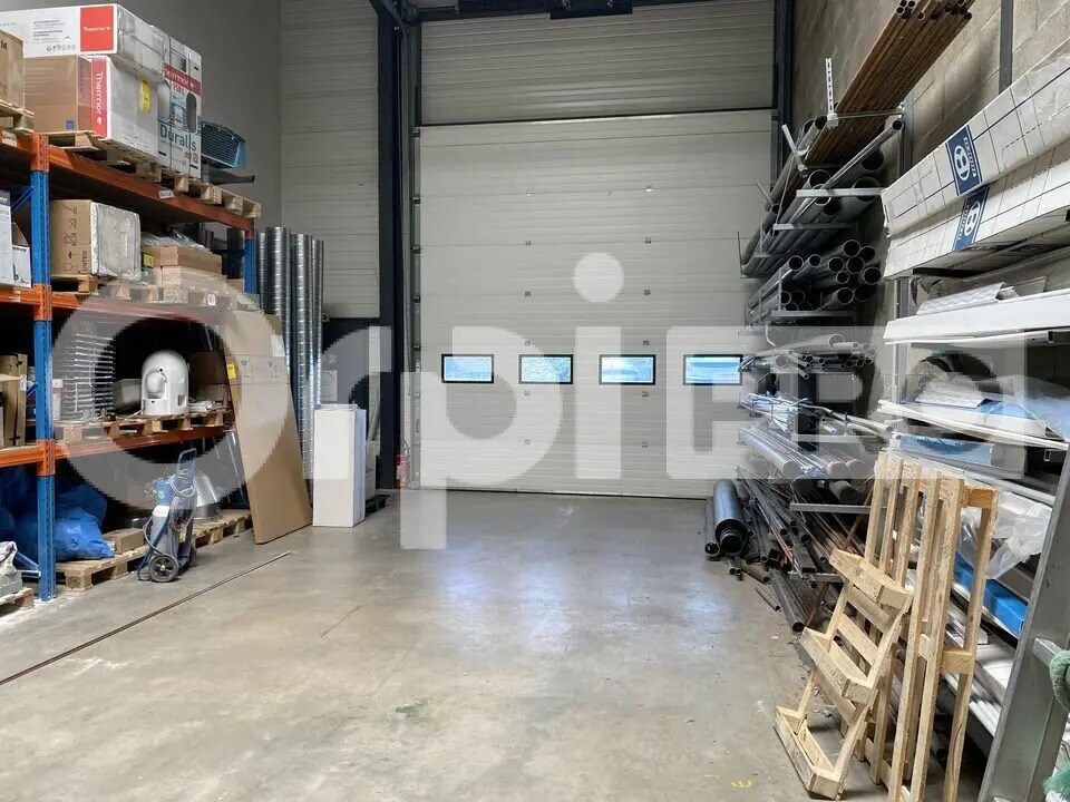 Local d’activités dans Villefranche-sur-Saône à louer Photo intérieure– Image 1 sur 9