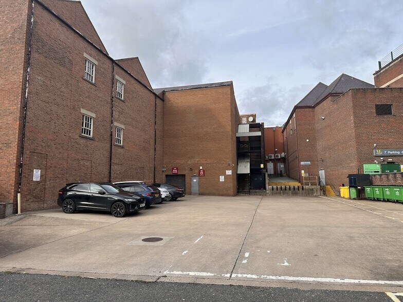 1A Vicar Ln, Chesterfield à louer - Photo de l’immeuble – Image 3 sur 3