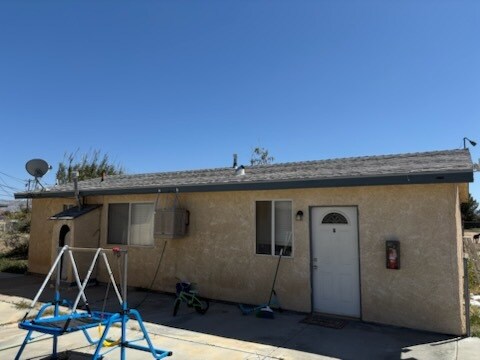 10776 9th Ave, Hesperia, CA à vendre - Photo de l’immeuble – Image 3 sur 5