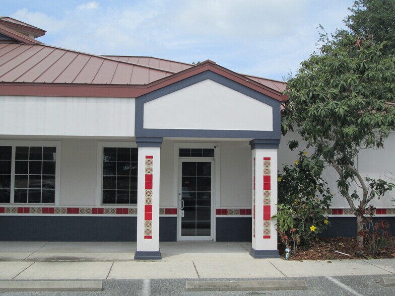 33049 Professional Dr, Leesburg, FL à louer - Photo de l’immeuble – Image 2 sur 16