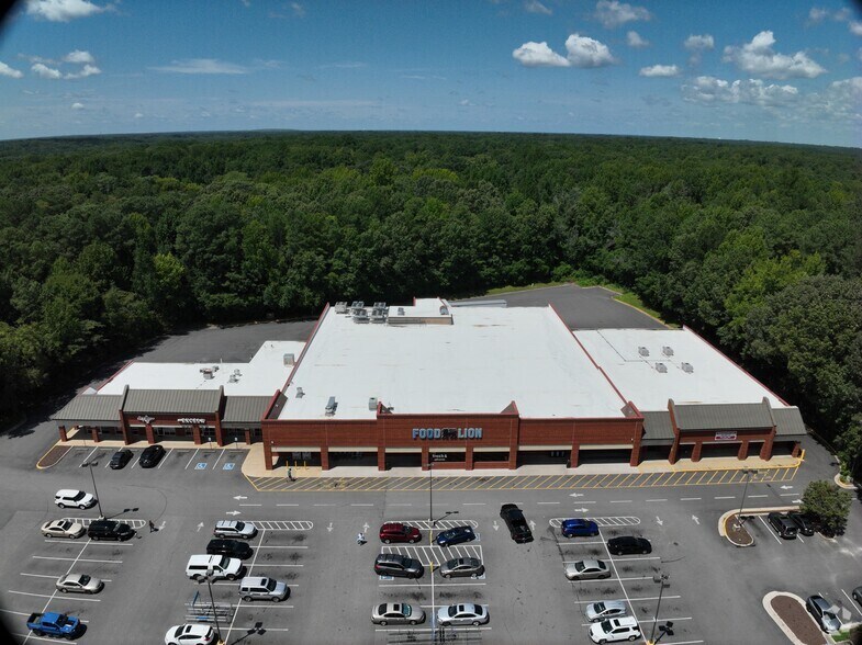 15700-15710 Jefferson Davis Hwy, Colonial Heights, VA à louer – Image 2 sur 13