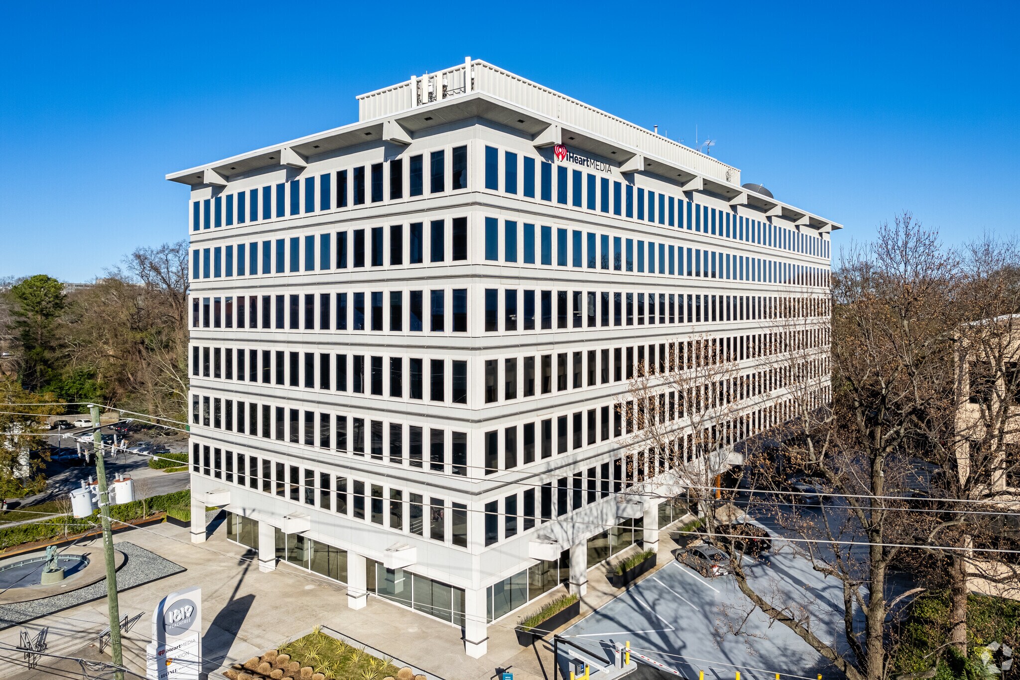 1819 Peachtree Rd, Atlanta, GA à louer Photo principale– Image 1 sur 34