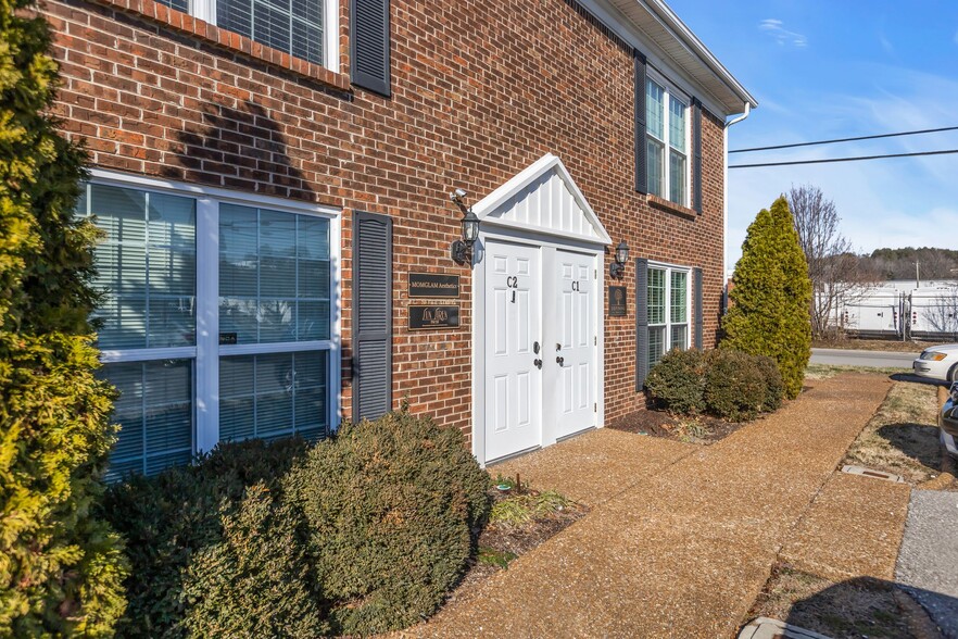 109 Holiday Ct, Franklin, TN à louer - Photo de l’immeuble – Image 3 sur 3