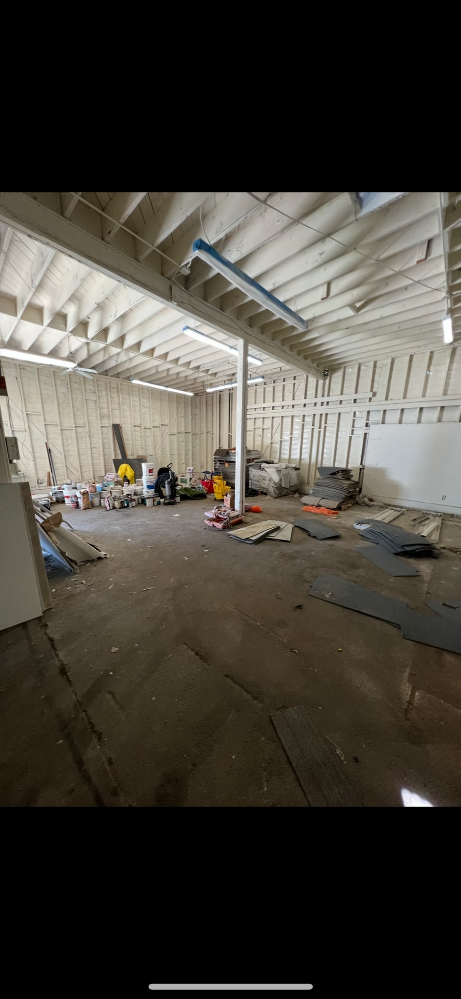 923 S Prairie Ave, Inglewood, CA à louer Photo intérieure– Image 1 sur 2