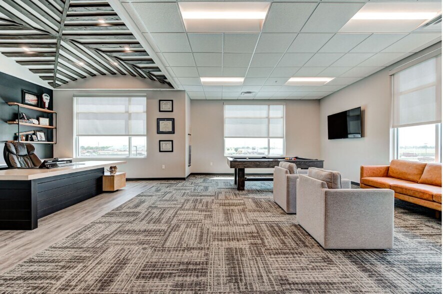 3110 N Interstate Dr, Norman, OK à louer - Photo intérieure – Image 3 sur 26