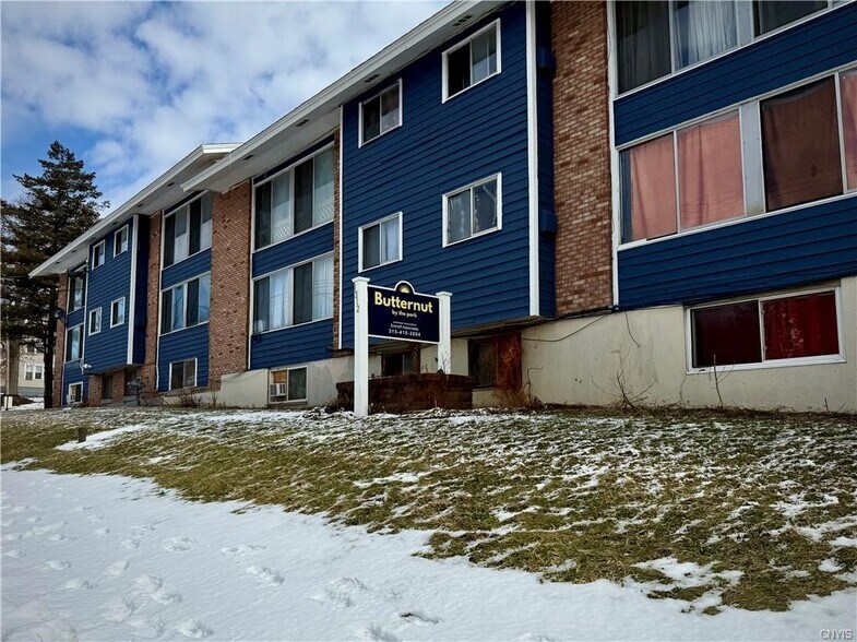 1312 Butternut St, Syracuse, NY à vendre - Photo de l’immeuble – Image 3 sur 41