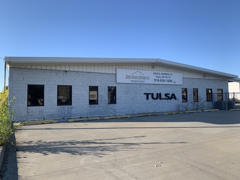 8920 E Admiral Pl, Tulsa, OK à louer - Photo de l’immeuble – Image 3 sur 12