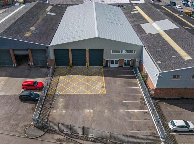 Runnings, Cheltenham à louer - Photo de l’immeuble – Image 2 sur 4