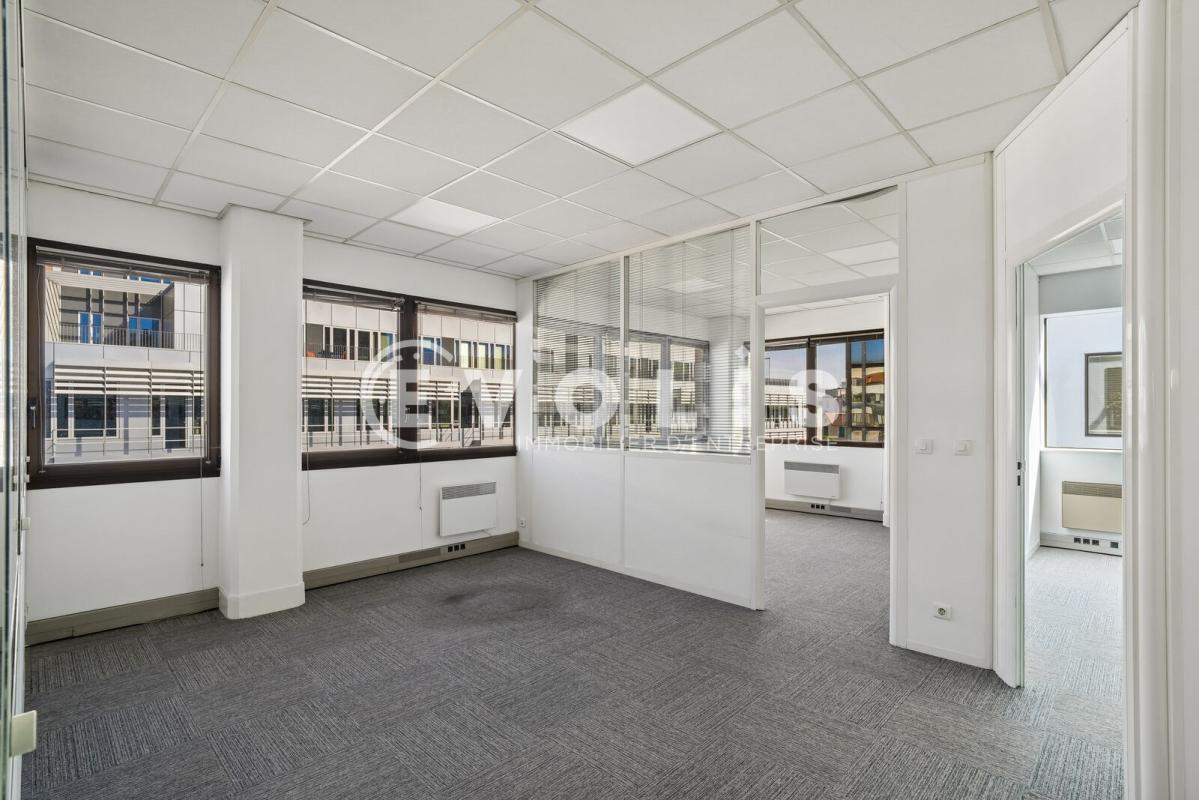 Bureau dans Châtillon à louer Photo intérieure– Image 1 sur 9