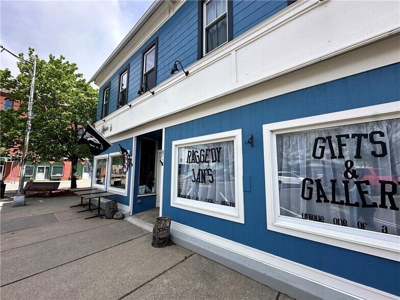 11 S State St, Nunda, NY à vendre - Photo de l’immeuble – Image 2 sur 27