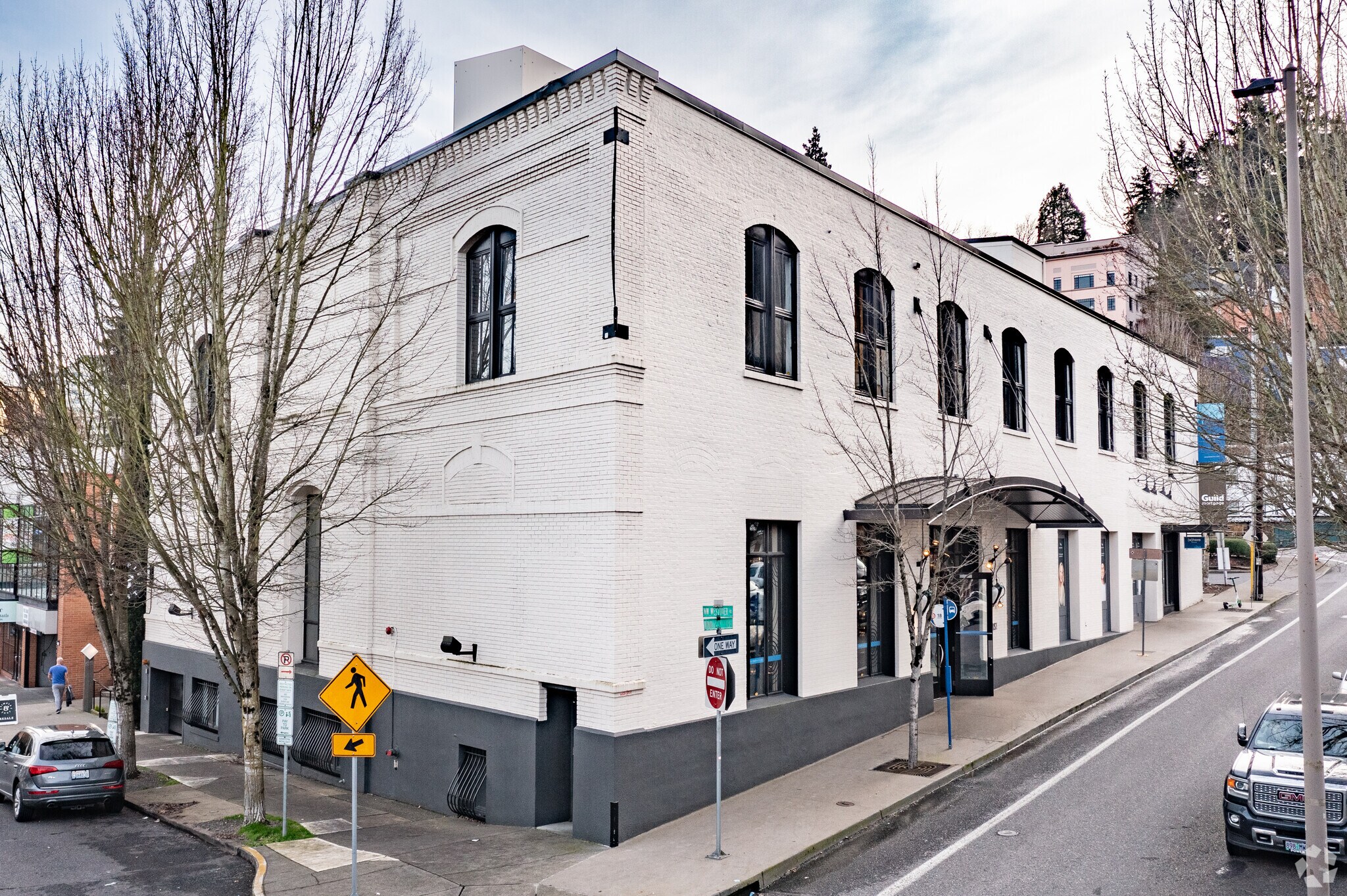 2310-2325 NW Westover Rd, Portland, OR à louer Photo principale– Image 1 sur 6