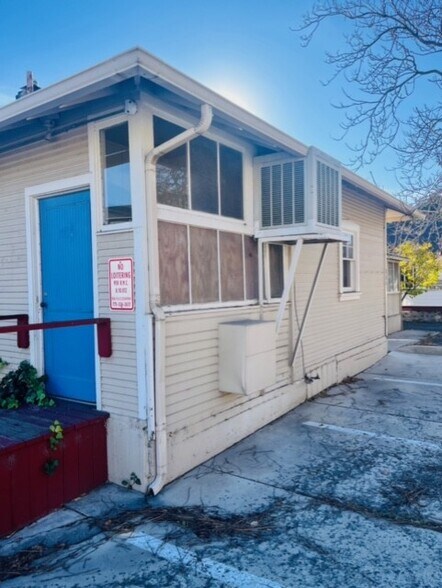 325-331 E Liberty St, Reno, NV à vendre - Photo de l’immeuble – Image 2 sur 7