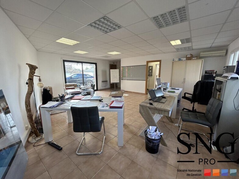 801 Avenue De L'Europe, Saint-Cannat à louer - Photo de l’immeuble – Image 3 sur 12