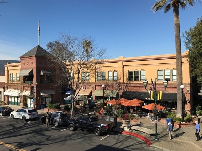 349 Main St, Pleasanton, CA à louer - Photo principale – Image 1 sur 13