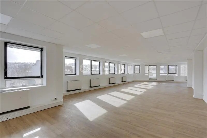 Bureau dans Issy-les-Moulineaux à louer Photo intérieure– Image 1 sur 11