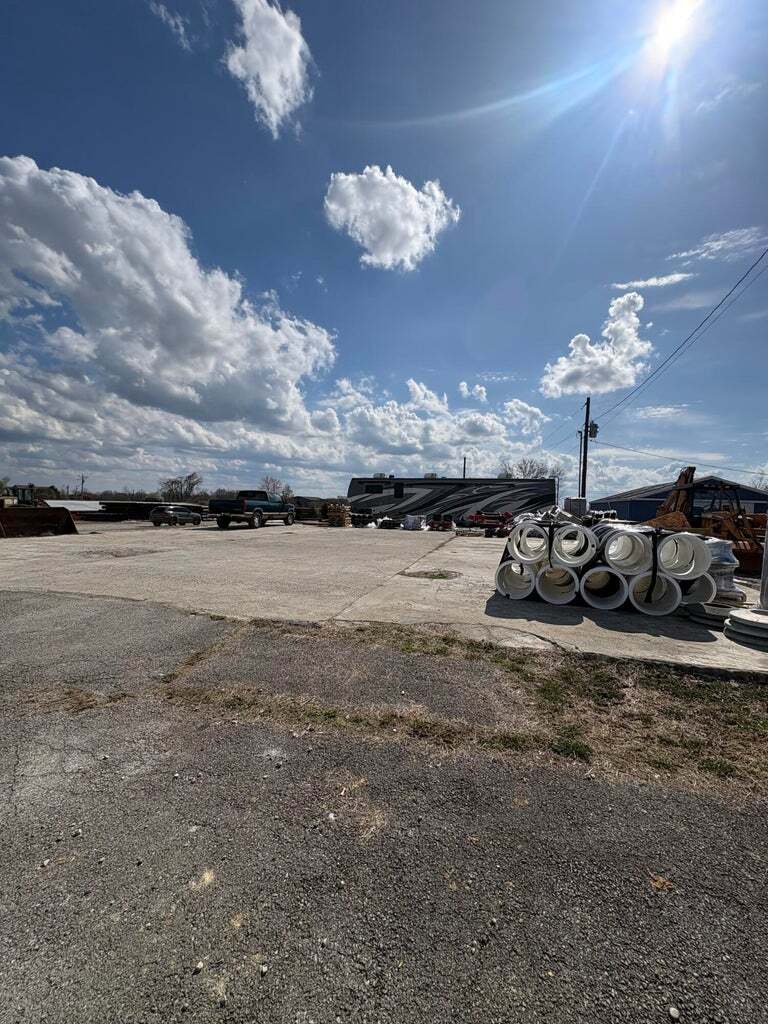 1987 W Highway 80, Nancy, KY à vendre Photo principale– Image 1 sur 5