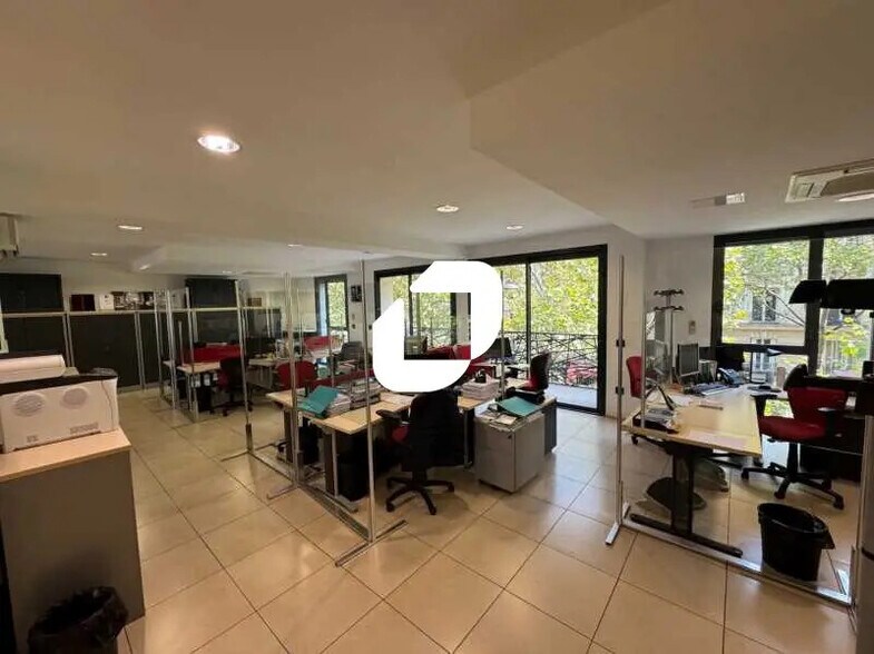 Bureau dans Paris à louer - Photo de l’immeuble – Image 3 sur 11