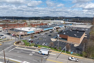 Plus de détails pour 136 McKees Rocks Plz, McKees Rocks, PA - Local commercial à louer