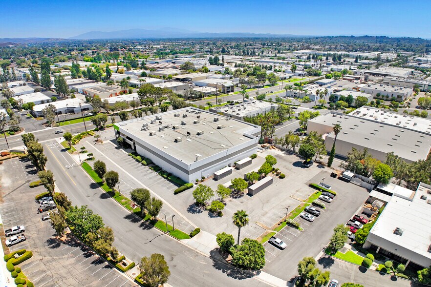 650 Columbia St, Brea, CA à vendre - Aérien – Image 2 sur 6