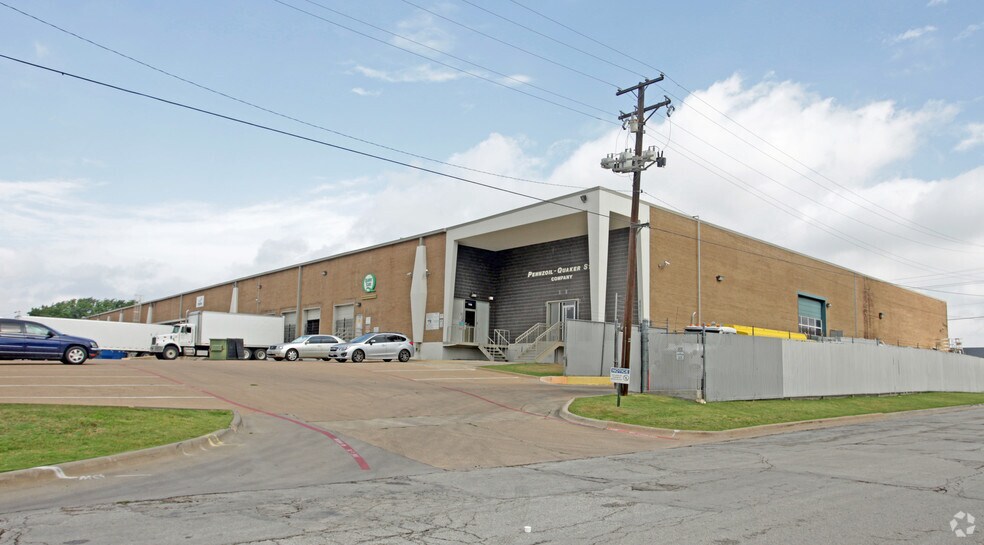 900 N Great Southwest Pky, Arlington, TX à louer - Photo de l’immeuble – Image 2 sur 3