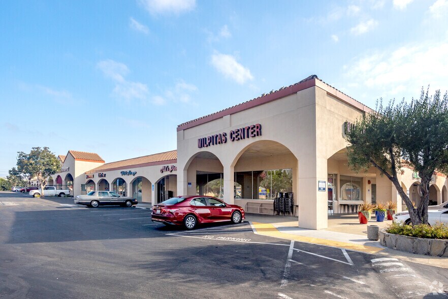 301 W Calaveras Blvd, Milpitas, CA à louer - Photo principale – Image 1 sur 31