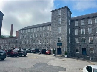 Plus de détails pour 40-44 E Main St, Ware, MA - Bureau à louer
