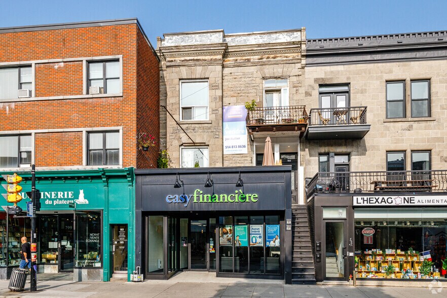 807-813 Av Du Mont-Royal E, Montréal, QC à vendre - Photo de l’immeuble – Image 2 sur 4