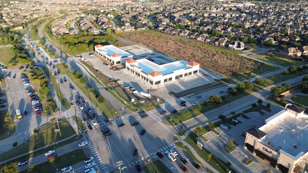 2484 Stonebrook Pky, Frisco, TX à louer - Photo de l’immeuble – Image 2 sur 12