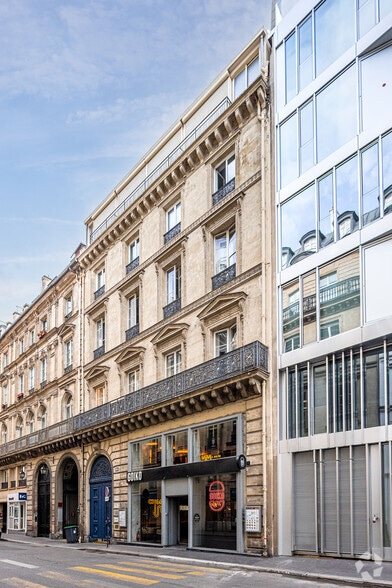 106 Rue De Richelieu, Paris à louer - Photo de l’immeuble – Image 2 sur 10