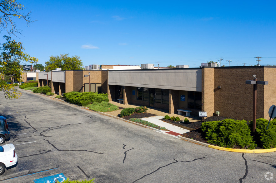 7150 N Park Dr, Pennsauken, NJ à louer - Photo de l’immeuble – Image 3 sur 9