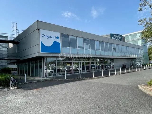 Local commercial dans Mérignac à louer Photo de l’immeuble– Image 1 sur 13