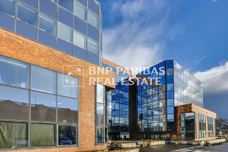 23 Avenue Louis Bréguet, Vélizy-Villacoublay à vendre - Photo de l’immeuble – Image 3 sur 16