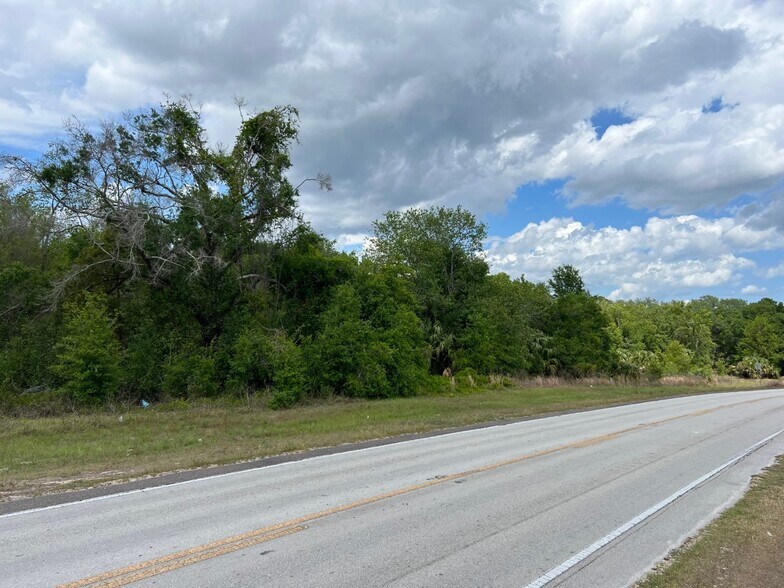 S Hwy 25, Weirsdale, FL à vendre - Photo de l’immeuble – Image 2 sur 8