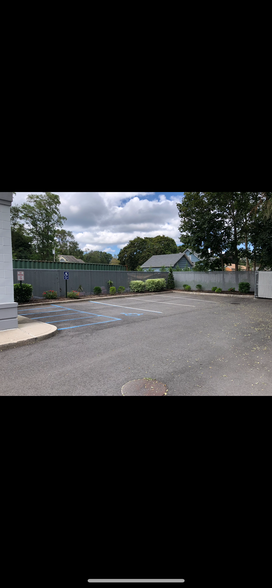 871 Middle Country Rd, Selden, NY à vendre - Photo de l’immeuble – Image 3 sur 9