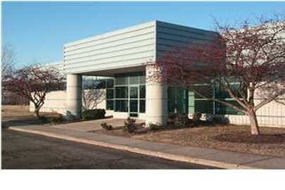 2120 43rd St SE, Grand Rapids, MI à louer - Photo de l’immeuble – Image 3 sur 4