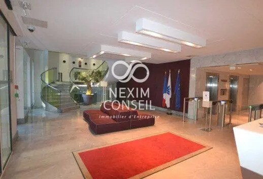 39 Rue Louis Blanc, Courbevoie à louer - Photo de l’immeuble – Image 2 sur 16