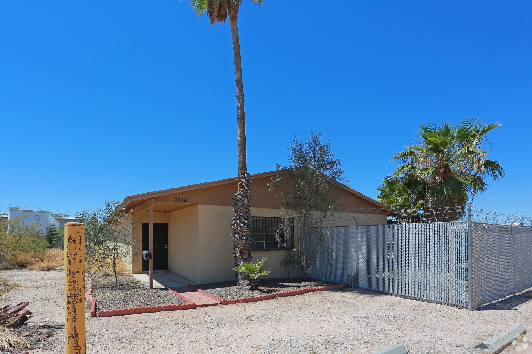 3238 E Columbia St, Tucson, AZ à vendre Photo principale– Image 1 sur 6
