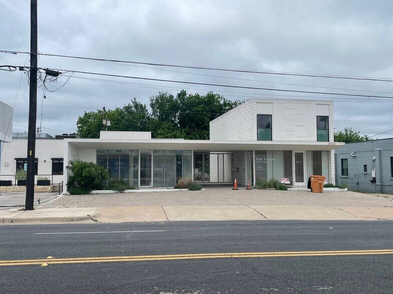 5120-5124 Burnet Rd, Austin, TX à louer - Photo principale – Image 1 sur 1