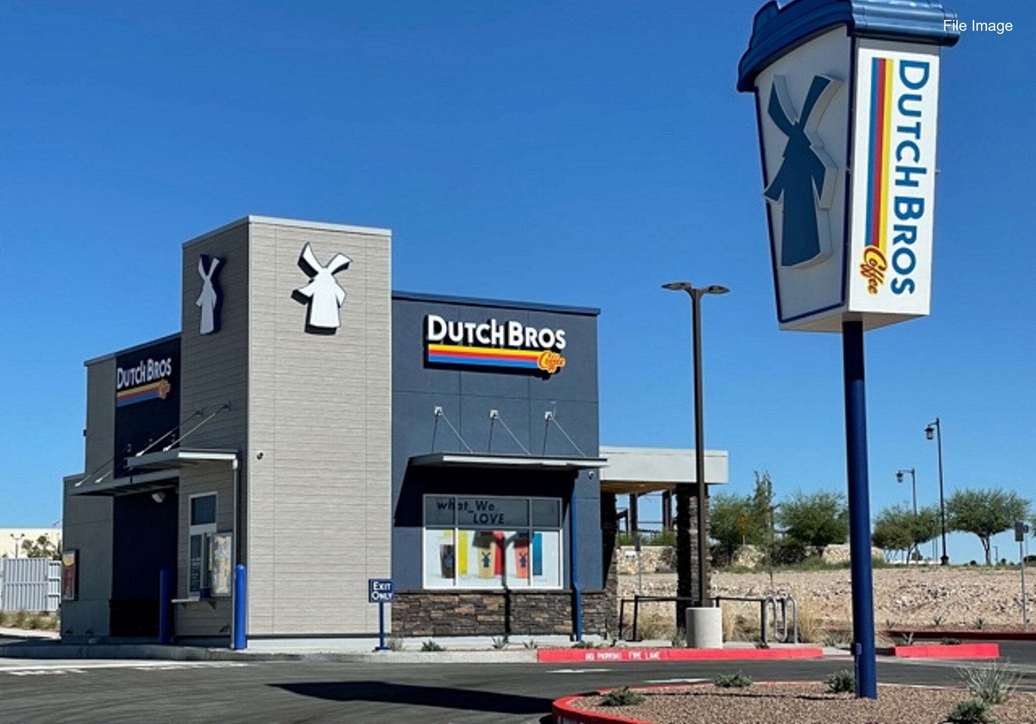 1475 S Valley Dr, Las Cruces, NM à vendre Photo de l’immeuble– Image 1 sur 6