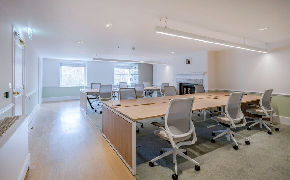 3 Cavendish Sq, Londres à louer - Photo de l’immeuble – Image 3 sur 10