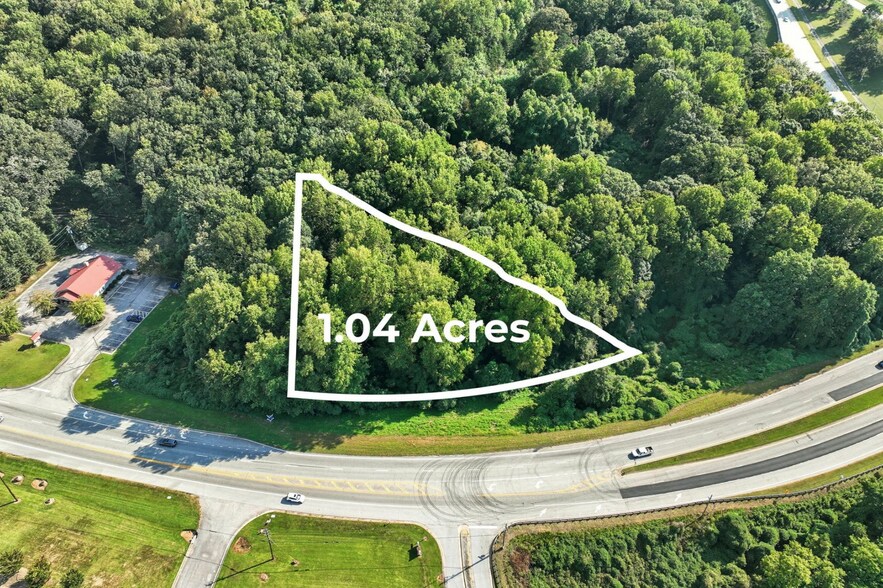 2222 Jesse Jewell Pky NE, Gainesville, GA à vendre - Aérien – Image 1 sur 10