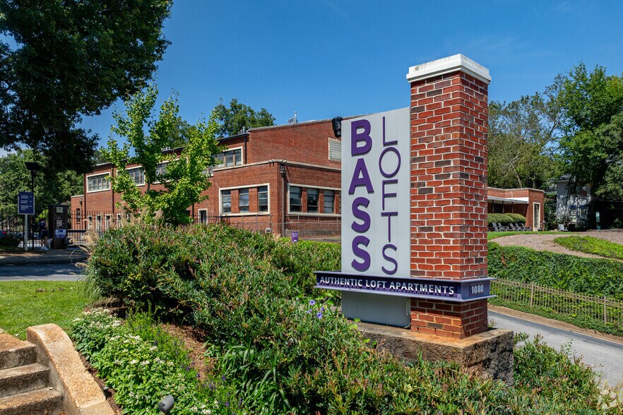 1080 Euclid Ave NE, Atlanta, GA à louer - Photo de l’immeuble – Image 3 sur 8