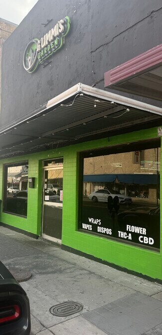 Plus de détails pour 245 Commercial St, Eagle Pass, TX - Local commercial à vendre