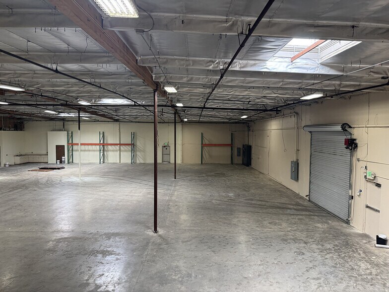 1855 Business Center Dr, Duarte, CA à louer - Photo intérieure – Image 3 sur 7