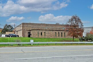 Plus de détails pour 25715-25737 Meadowbrook Rd, Novi, MI - Industriel/Logistique à vendre